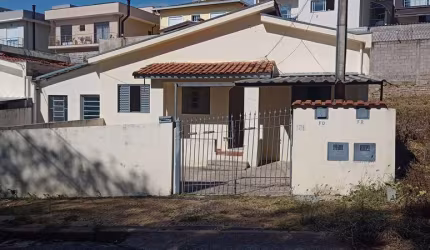 Casa para locação com 3 quartos e garagem para dois carros, Vila Sônia, VALINHOS - SP