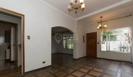 Casa à venda no Planalto Paulista com 3 dormitórios, 1 suíte