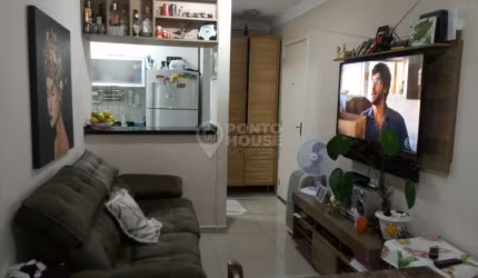 Apartamento à venda no bairro Cambuci de 2 dormitórios, 1 banheiro e 1 vaga