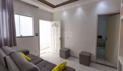 Casa térrea à venda, 2 dormitórios, 2 vagas no bairro da Saúde