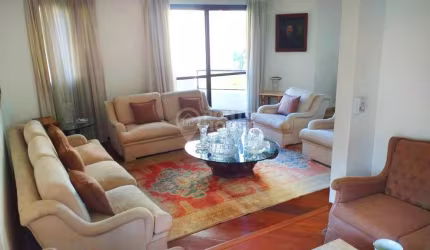 Apartamento à venda na Vila Mariana com 3 quartos e 3 suítes.