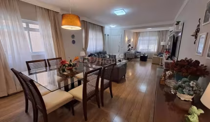 Casa à Venda no Jabaquara, 3 Dormitórios, 2 Vagas, A 700 Metros do Metrô