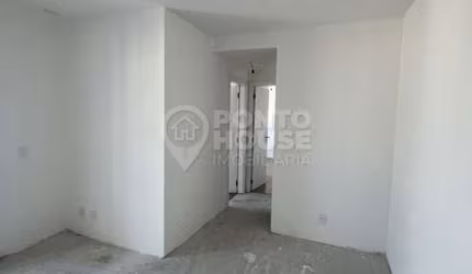 Apartamento à venda no bairro Ipiranga de 2 dormitórios, 3 banheiros e 1 vaga