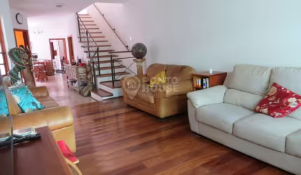 Casa à Venda no Planalto Paulista 4 Dormitórios, 7 Vagas, Próximo ao Helvétia