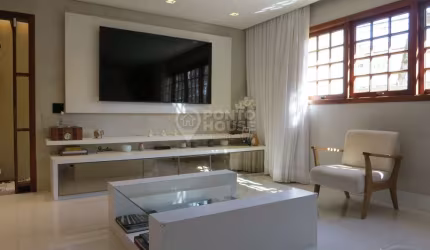 Casa à Venda Planalto Paulista, 3 Dormitórios, 4 Vagas, Moderna e Clean, 140 m²