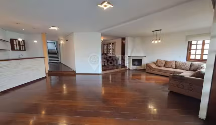 Casa à Venda no bairro Planalto Paulista 3 Suítes, 3 Vagas, Piscina, 394 m²