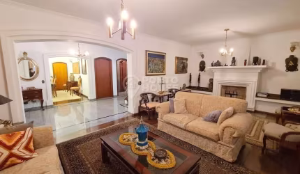 Casa à Venda no bairro Planalto Paulista 4 Suítes e 4 Vagas, Permuta Apto