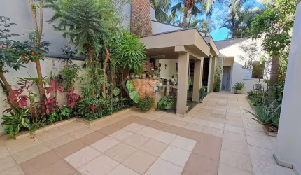Casa à Venda Planalto Paulista 3 Dormitórios, 4 Vagas, Quintal com Área Gourmet