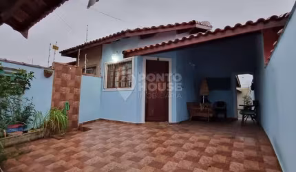 Casa térrea em Itanhaém Mobiliada venda 2 dormitórios suite 2 vagas