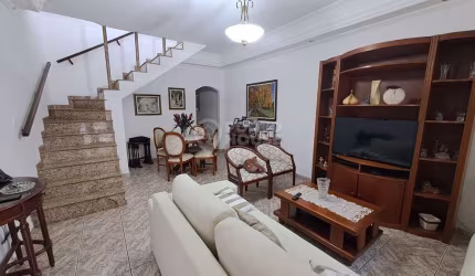 Casa à Venda no bairro Planalto Paulista 4 Dormitórios, 3 Vagas e Espaço Gourmet