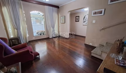 Casa à Venda no bairro Planalto Paulista 3 Dormitórios, 2 Vagas, Junto à Ceci