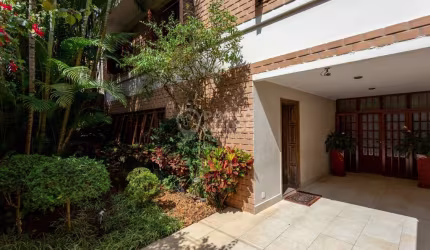 Casa de Vila à Venda no bairro Planalto Paulista, 4 Dormitórios, 2 a 4 Vagas