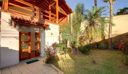 Casa à venda no bairro Planalto Paulista 3 Suítes, 7 Vagas, Bom Quintal, 400 m²