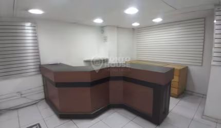 Salão comercial para locação no bairro da Saúde de 105m² e 2 banheiros