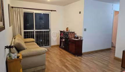 Apartamento à venda no Jardim Aeroporto com 3 dormitórios, 2 banheiros e 1 vaga