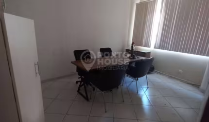 Conjunto Comercial com 5 salas na Av Nove de Julho.