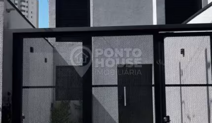 Sobrado a venda na Vila Gumercindo de 120m² com 3 dormitórios, 1 suíte e 1 vaga