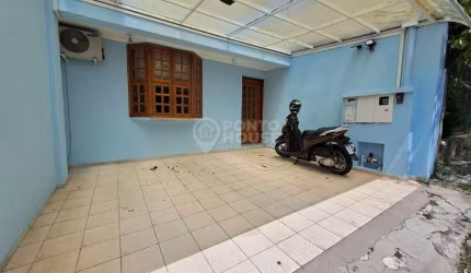 Casa à Venda Planalto Paulista 2 Dormitórios, Escritório, 2 Vagas, Quase Vila