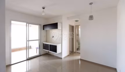 Apartamento à venda no bairro da Saúde de 2 dormitórios, varanda e 1 vaga
