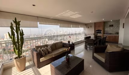 Apartamento à venda na Vila Gumercindo 3 dormitórios, 3 suítes 3 vagas