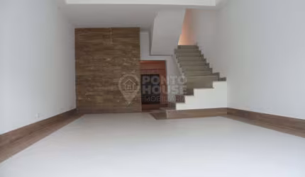 Sobrado à venda no bairro Jardim da Saúde de 3 dormitórios, 3 suites e 4 vagas