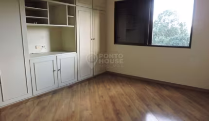Apartamento à venda no bairro Ipiranga de 3 suítes, 4 banheiros e 3 vagas