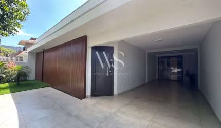 Casa com 4 quartos à venda na Pato Branco, 771, Região do Lago, Cascavel por R$ 1.300.000