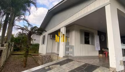 Casa 3 dormitórios  em Criciúma