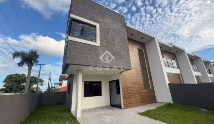 Sobrado novo em Praia de  Leste com 3 dormitórios