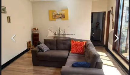 Casa com 1 quarto para alugar na Rua Alberto Capucci, 34, Jardim das Oliveiras, Jacareí, 70 m2 por R$ 1.800
