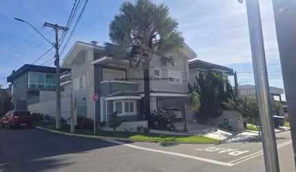 Casa em condomínio fechado com 4 quartos à venda na Rua Watson Macedo, 11, Loteamento Villa Branca, Jacareí, 400 m2 por R$ 2.015.000