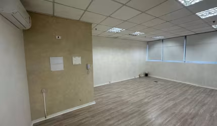 Sala Comercial para Locação em Mogi das Cruzes, Vila Mogilar, 1 banheiro, 1 vaga
