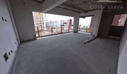 Apartamento de quinto andar com linda vista para o mar!