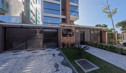 Apto novo com 2 vagas pertinho da praia