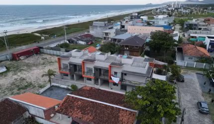 Sobrado com EXCELENTE PADRÃO construtivo!