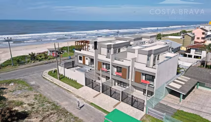 Sobrado tipo triplex novo no balneário Betaras  -  Matinhos