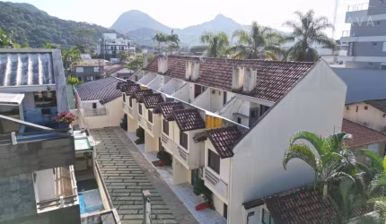Sobrado em Caioba  -  Matinhos