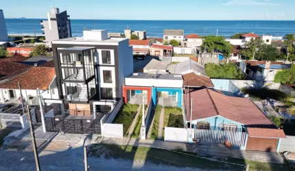 Casa em Perequê  -  Matinhos