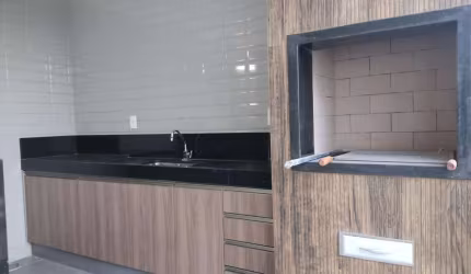 Casa para Venda em Uberlândia, Granja Marileusa, 4 dormitórios, 4 suítes, 5 banheiros, 4 vagas