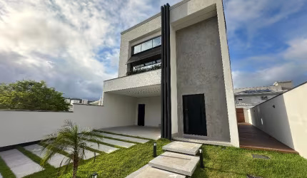 CASA NOVA 3 SUITES - PRAIA DOS INGLESES NORTE