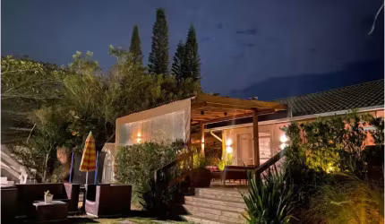 Linda Casa a beira-mar para locação anual
