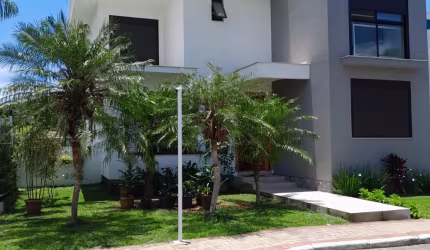 Linda Casa em Condomínio Fechado na Cachoeira do Bom Jesus