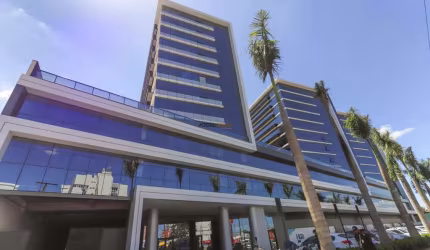 Max Plaza Canoas. Sala comercial.