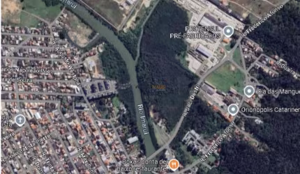 Área em Ribeirão da Ilha