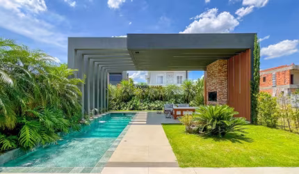 Luxuosa casa no condomínio City Park