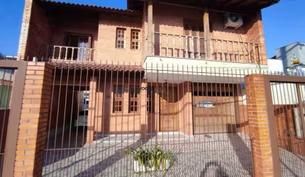 Sobrado à venda em Sapucaia do Sul: ótima localização no Centro