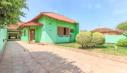 Casa 4 Dormitórios em Canoas no Bairro Rio Branco