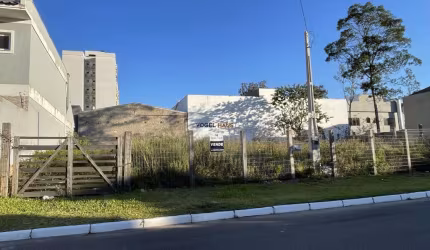 Terreno 12x25 m com total de 300m², em localização privillegiada no Bairro Moinhos de Vento