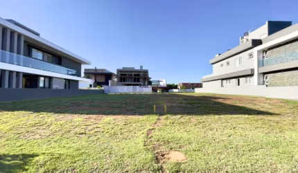 Terreno em condomínio de Alto Padrão | Canoas.