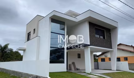 Casa 3 Suítes em condomínio fechado - Canavieiras, Florianópolis SC